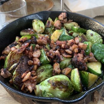 Primitivo - First octopus course - Barbeque Near Me - Ensenada, BCN