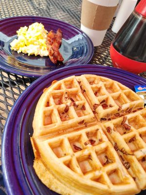 Polly's At the Pier by null