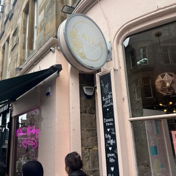 Laila's - Laila Cafe - Middle Eastern Near Me - Edinburgh, MLN