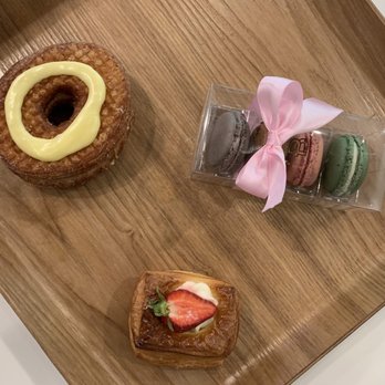 Paris Baguette - Cronut, macarons and custard filled pastry - Coffee & Tea Near Me - Mountain View, California