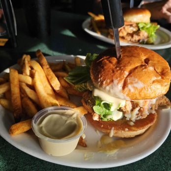 Metro Diner - CHICKEN SANDWICHES + FRIES - American Near Me - Oviedo, Florida Metro Diner - CHICKEN SANDWICHES + FRIES - American Near Me - Oviedo, Florida