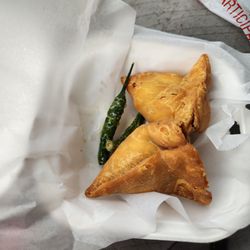 Cafe Osmaina - Aloo Samosa