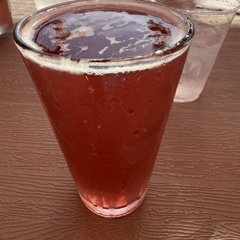 Dead Low Brewing - Blackberry seltzer - Brewpubs Near Me - Cincinnati, Ohio