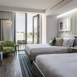 The Ray Hotel Delray Beach, Curio Collection by Hilton - Guest room