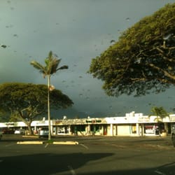 Enchanted Lake Shopping Center - There are several restaurants here including The Food Company, Waipuna Sushi, Round Table Pizza, Saigon Noodle House & more