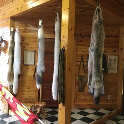 Pineapples Place Trading - Fox pelts :(