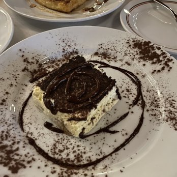 Francesca's On Chestnut - Tiramisu - Italian Near Me - Chicago, Illinois