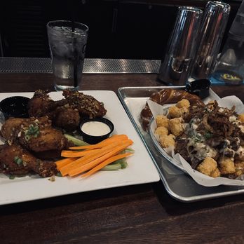 Gaslamp Tavern - Sports Bars Near Me - San Diego, California
