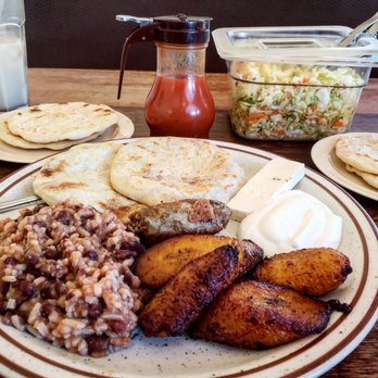 Maria's Restaurant - Salvadoran Near Me - Los Angeles, California