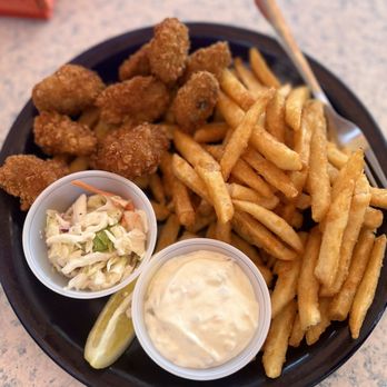 Island Cafe - Oyster bowl - American Near Me - Portland, Oregon