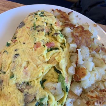 Blueberry Hill Breakfast Cafe - Veggie omelette - Breakfast & Brunch Near Me - Oak Lawn, Illinois
