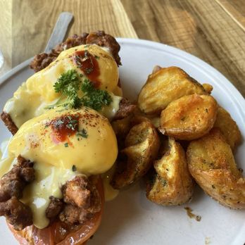 Sunny Side Breakfast - Crispy Benedict - Breakfast & Brunch Near Me - Sacramento, California Sunny Side Breakfast - Crispy Benedict - Breakfast & Brunch Near Me - Sacramento, California