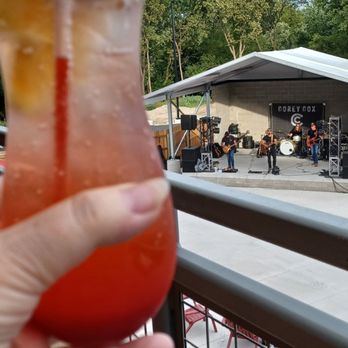 Back 9 Golf & Entertainment - Strawberry Spritz and the band plays on - Bars Near Me - Indianapolis, Indiana