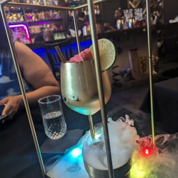 Deluxe Fun Dining - Bars Near Me - Charlotte, North Carolina