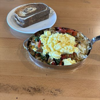 Brunch At Lili's - Starwood skillet - Breakfast & Brunch Near Me - Frisco, Texas Brunch At Lili's - Starwood skillet - Breakfast & Brunch Near Me - Frisco, Texas