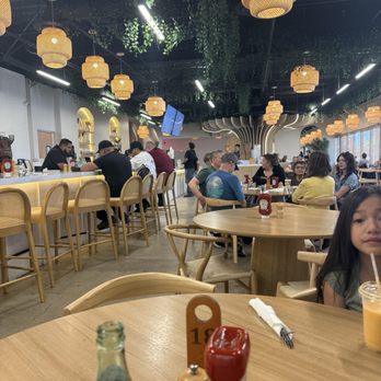 Lunakin Café - Huge seating area - Breakfast & Brunch Near Me - Las Vegas, Nevada Lunakin Café - Huge seating area - Breakfast & Brunch Near Me - Las Vegas, Nevada