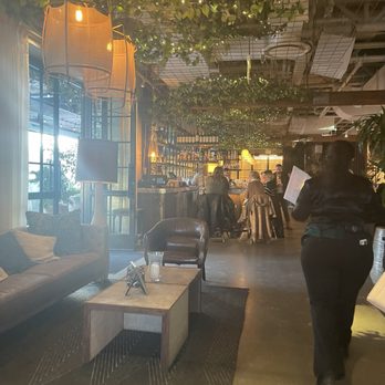 Aba - Inside - Mediterranean Near Me - Chicago, Illinois