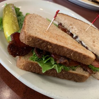 Knapp's Restaurant - BLT Sandwich - Dive Bars Near Me - Tacoma, Washington