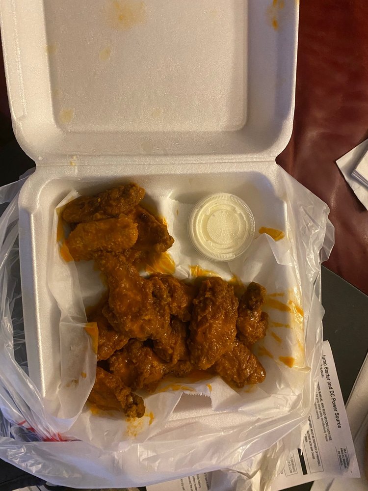 DAIRYLAND Updated September 2024 27 Photos & 40 Reviews 438 S