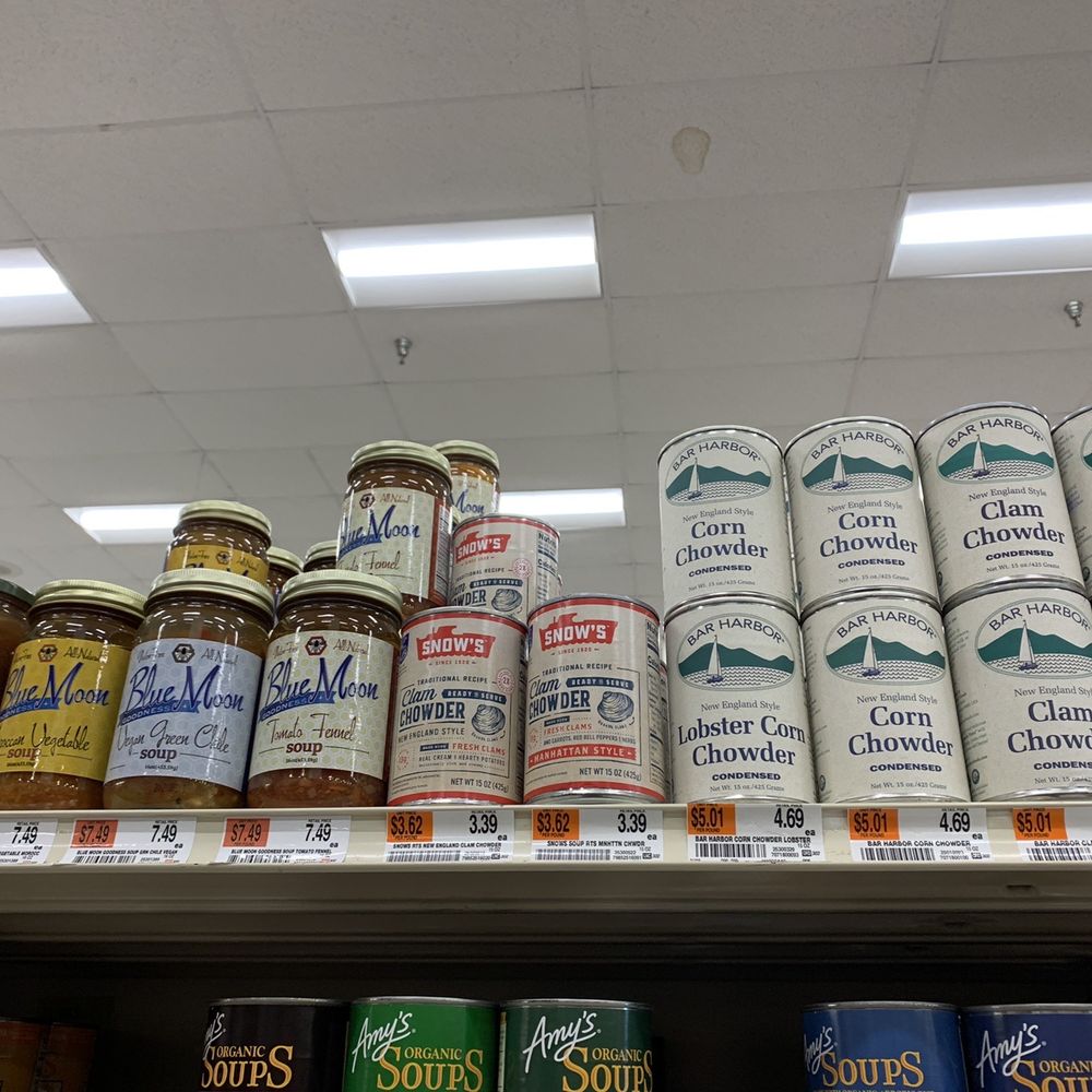 ACME Markets - a shelf of canned food - Grocery Near Me - Maple Shade, New Jersey