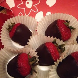 They can be professional, they can be romantic... No matter what Chocolate Covered Strawberries will always be welcomed! They can be professional, they can be romantic... No matter what Chocolate Covered Strawberries will always be welcomed!