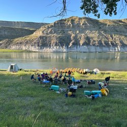 Missouri River Outfitters - Majestic campsite