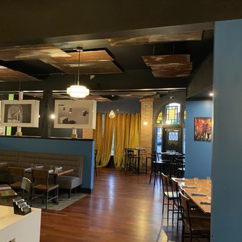 Sofia's Kitchen Bar - Open airy feel you get from your first step in. - American Near Me - Lakewood, Ohio Sofia's Kitchen Bar - Open airy feel you get from your first step in. - American Near Me - Lakewood, Ohio