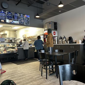 Lefty's Bagels - Kitchen, counter, and table seating - Bagels Near Me - Chesterfield, Missouri