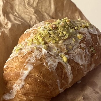 Eclair Bakery - Pistachio almond croissant - Bakeries Near Me - New York, New York Eclair Bakery - Pistachio almond croissant - Bakeries Near Me - New York, New York