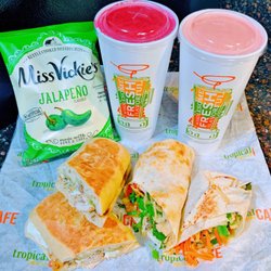 Tropical Smoothie Cafe - Quick lunch @ Tropical Smoothie Cafe