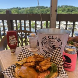Upper Deck - Cheeseburger
