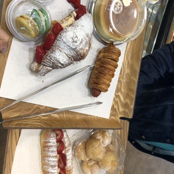 Paris Baguette - Bakeries Near Me - Garden Grove, California