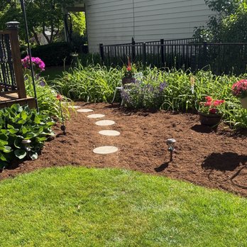 Wheaton Mulch - Landscape - Nurseries & Gardening Near Me - Wheaton, Illinois Wheaton Mulch - Landscape - Nurseries & Gardening Near Me - Wheaton, Illinois