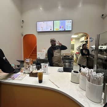 Odd One Out Tea Pasadena - Inside - Bubble Tea Near Me - Pasadena, California
