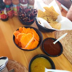Cenaduria Tlaquepaque - Chips and salsa