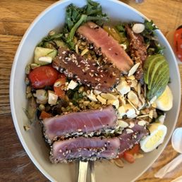 Seared tuna salad Seared tuna salad