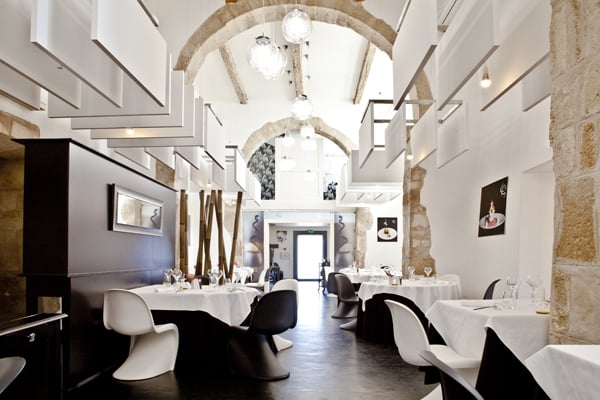 La Table Saint Crescent by null