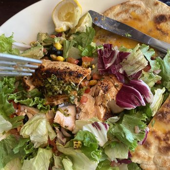 Bahama Breeze - Grilled Salmon & Mixed Greens with Tostada - Seafood Near Me - Raleigh, North Carolina Bahama Breeze - Grilled Salmon & Mixed Greens with Tostada - Seafood Near Me - Raleigh, North Carolina