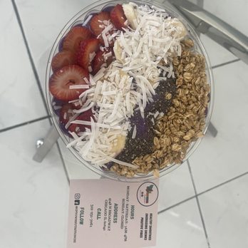 Uptown Nutrition - Açaà smoothie bowl - Juice Bars & Smoothies Near Me - CHICAGO, Illinois Uptown Nutrition - Açaà smoothie bowl - Juice Bars & Smoothies Near Me - CHICAGO, Illinois