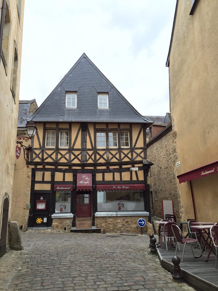 Le Nez Rouge