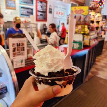 Lickity Split Frozen Custard & Sweets - Ice Cream & Frozen Yogurt Near Me - Chicago, Illinois Lickity Split Frozen Custard & Sweets - Ice Cream & Frozen Yogurt Near Me - Chicago, Illinois