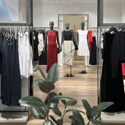 COS - Beautiful Display. Very clean well-organized store.