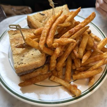 Harry's Coffee Shop - Patty melt - Breakfast & Brunch Near Me - Del Mar, California