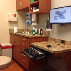 Orthocarolina - Treatment room (nothing better to do during my extensive wait...)