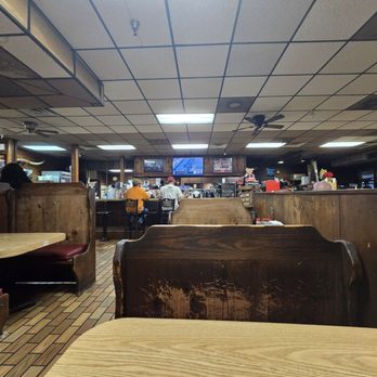 Old Hickory House - Barbeque Near Me - Tucker, Georgia