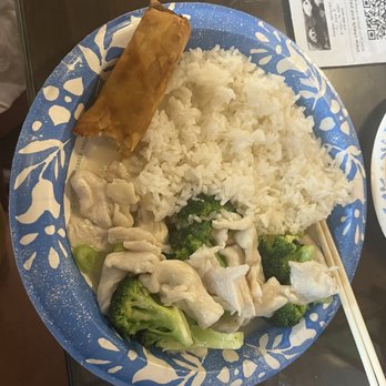 Shanghai Chinese Restaurant - Chicken with broccoli - Chinese Near Me - Bristol, Virginia Shanghai Chinese Restaurant - Chicken with broccoli - Chinese Near Me - Bristol, Virginia