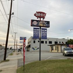 Little Roadside Grill