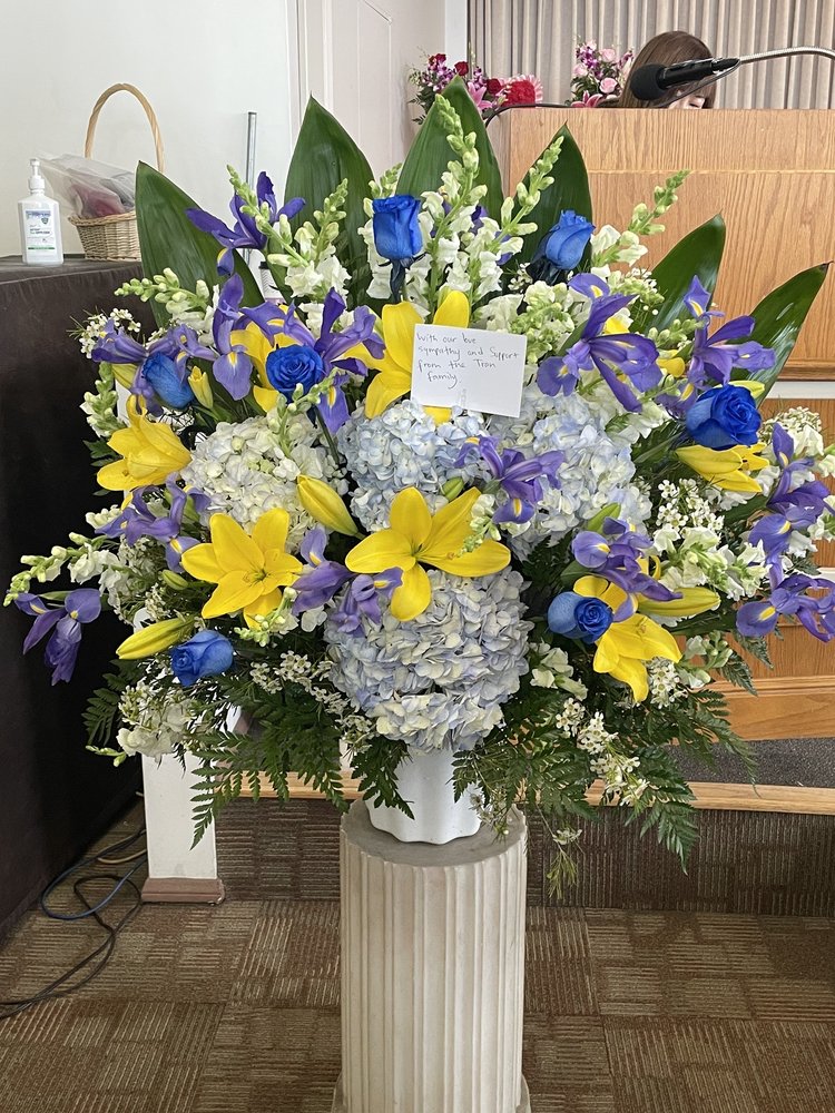 ALHAMBRA FLOWERS AND GIFT BASKETS Updated September 2024 1025