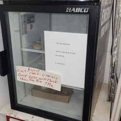 Mc's Market - Live bait mealworms and nightcrawlers