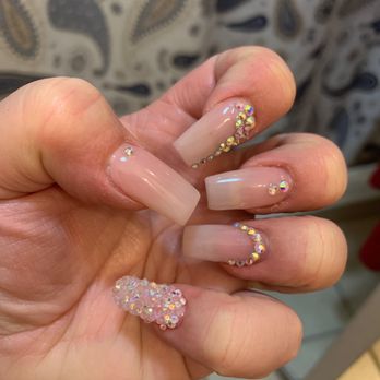 Cali Nails - Acrylic fill and design. - Nail Salons Near Me - Rosarito, BCN